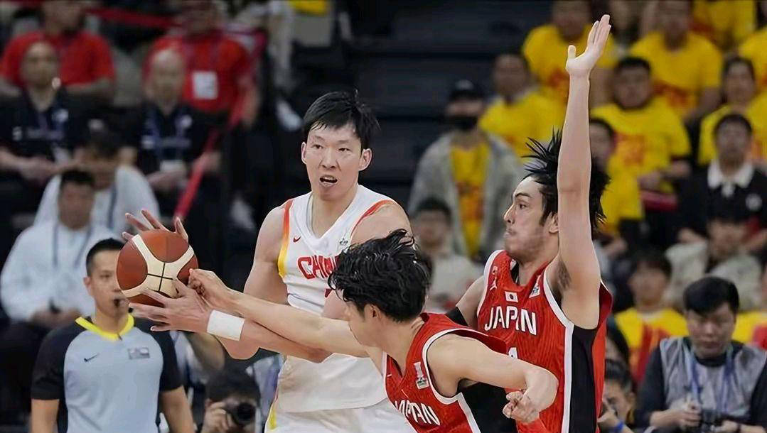 亚洲杯篮球赛冠军赛在激烈争夺中产生，中国队力争夺冠的简单介绍